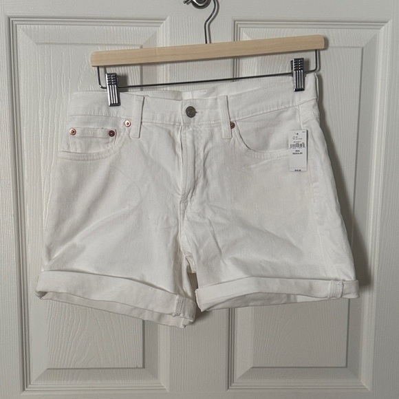 NWT GAP White Jean Shorts for Women size 6 - Picture 1 of 4